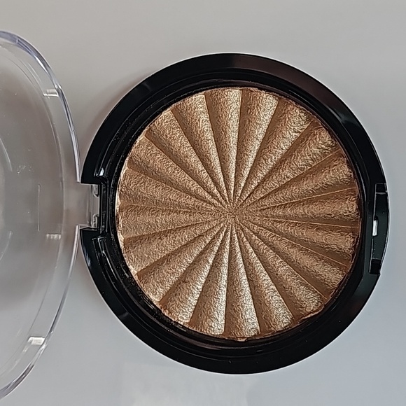 OFRA Rodeo Drive Highlighter - Picture 4 of 5